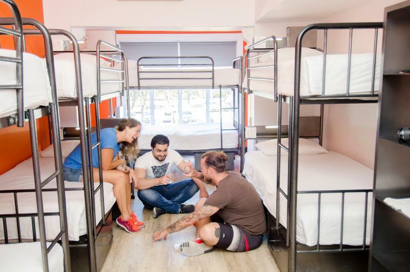 Never At Home Green Point Cape Town Bagian luar foto Hostel in Madrid, Spain